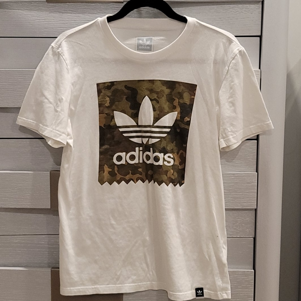 Adidas T-shirt off white/camouflage, Size S